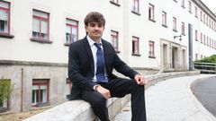 Mariano Stinga, retratado este mi�rcoles a las puertas de la Polit�cnica de Ferrol