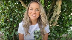 F�tima Pego no es solo una voz y una cara bonita. La comunicadora y artista de Bri�n saca partido a su popularidad para ser el altavoz de muchas demandas que afectan a sus vecinos de Bri�n, ya sea en apoyo a la unitaria, al proyecto de Art for Dent u otras causas locales.