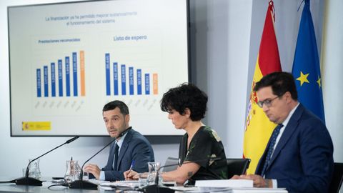 Los ministros de Derechos Sociales, Inclusi�n y Transformaci�n Digital el martes, despu�s de que el Consejo de Ministros aprobase refundar el sistema de dependencia 