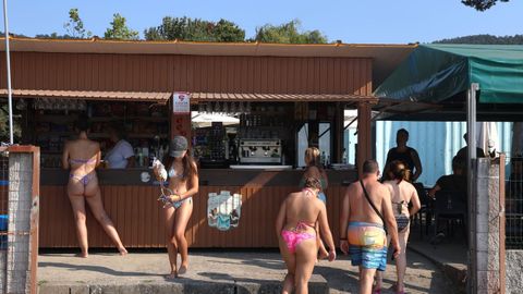Chiringuito Portomaior, en la carretera de la playa de Portomaior, en Bueu