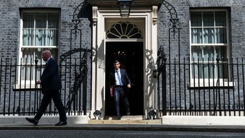 Rishi Sunak, a su salida de Downing Street, la residencia en Londres del primer ministro brit�nico.