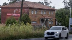 El burdel San L�zaro II, situado en San Marcos al pie de la carretera vieja del aeropuerto de Lavacolla, sigue cerrado por orden judicial