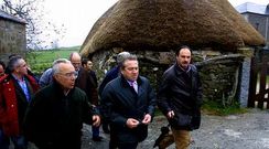 Cacharro, Cu��a e Iravedra, en una visita en el 2001.