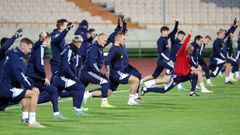 Futbolistas de la selecci�n rusa, durante un entrenamiento en Ir�n