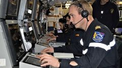 Controladores de las armadas de Espa�a y Francia colaboran a bordo de la Crist�bal Col�n para garantizar la seguridad y el correcto uso del espacio a�reo