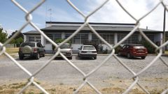 Exterior del centro de salud de A Pobra do Broll�n, donde se realizaron las pruebas PCR a los vecinos