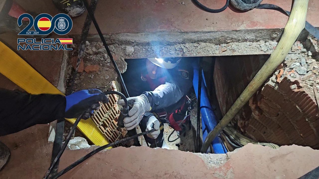 Décimos de lotería premiados para blanquear el dinero que obtenía la red del narcotúnel de Ceuta