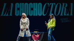 Henar �lvarez (a la izquierda), ayer en la representaci�n de �La chochoctora� en el Palacio de la �pera