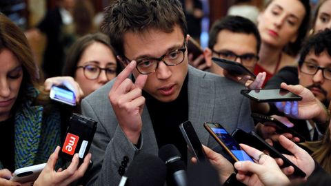 Iglesias avisa a Errej�n: �Ni media tonter�a con cuestiones internas�