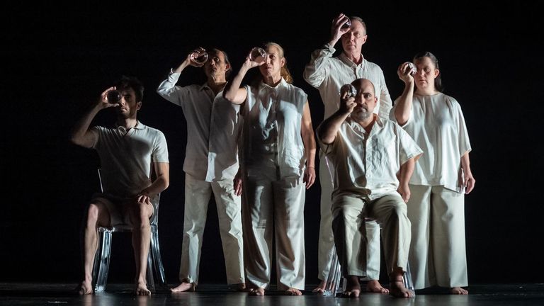 Espect&aacute;culo &laquo;On time&raquo;