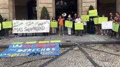 Concentración de las ONG en Gijón contra los recortes en cooperación