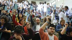 Imagen de la votaci�n en el plenario del 27 de octubre. En la segunda fila, Lu�s Villares