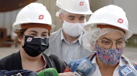 La presidenta del Consejo de Administracin de Duro Felguera, Rosa Aza (i), y la alcaldesa de Gijn, Ana Gonzlez (d), en una imagen de archvio