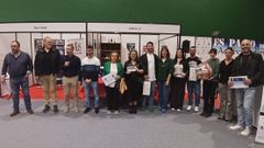 Hosteleros y clientes recibieron sus premios tras el certamen Pincha no L�zaro 2026 de manos de concejales del Concello de Ver�n.