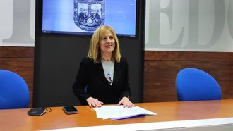 La concejala del PSOE de Oviedo Marisa Ponga, en rueda de prensa
