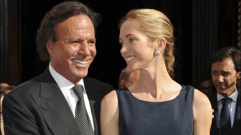 Julio Iglesias y Miranda en una foto de archivo