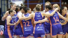 Jugadoras de la primera plantilla del Baxi Ferrol