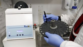 Imagen de archivo de un laboratorio de investigaci�n de la USC