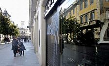 El comercio de Lugo, salvo alguna multinacional de la moda, cerr� este domingo.
