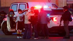 Ni�os afectados por el tiroteo ocurrido durante un partido de hockey hielo en Rhode Island