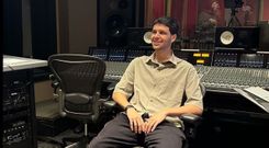 Alex Albertini Menor, en un estudio de grabación de Estados Unidos