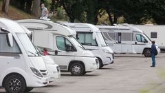 La explanada que el Concello de Lugo pone a su disposici�n est� llena