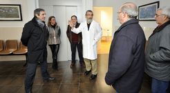 El alcalde de Ortigueira, Rafael Gir�n, visit� las nuevas instalaciones ayer por la ma�ana. 