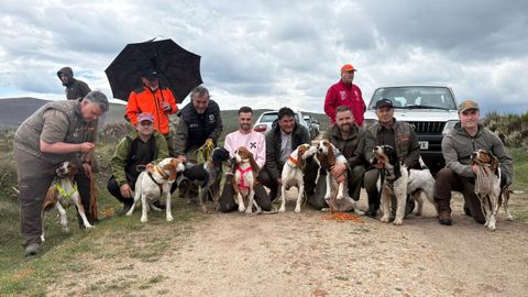 Caza con perro en Viana do Bolo.Emocionante disputa por los t�tulos provinciales de caza de jabal� con perros de rastro, puntuable para la Copa Galicia