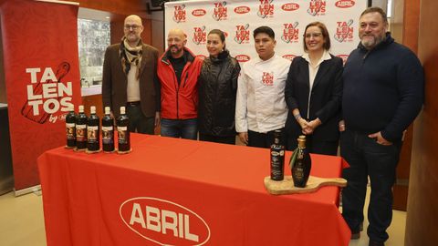 Presentaci�n en Santiago de Talentos By Abril