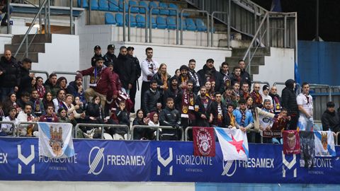 La afici&oacute;n granate presente en el Su&aacute;rez Puerta