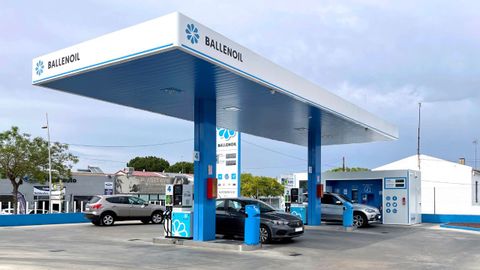 Estación de servicio de Ballenoil