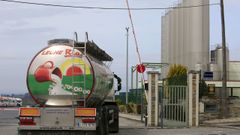 Un cami�n de Leche R�o