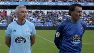 Otero y Mat&eacute;, que formaban parte del Celta en 1990, en un partido veteranos a&ntilde;os despu&eacute;s.