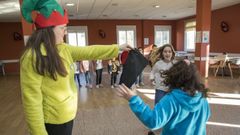 Actividades de conciliaci�n en Zas. Foto de archivo