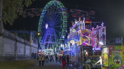 La estructura destaca sobre cualquier otra