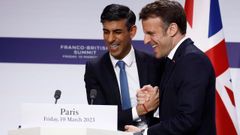 Sunak y Macron se prodigaron en abrazos y apretones de manos, durante la primera cumbre franco-brit�nica desde hace cinco a�os.