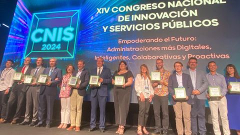 Patricia Torres recogi el premio para la Diputacin de Ourense.