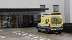 Los facultativos denuncian esperas que superan las tres horas en el PAC de A Residencia.