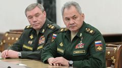Los militares rusos Valery Gerasimov y Sergu�i Shoigu