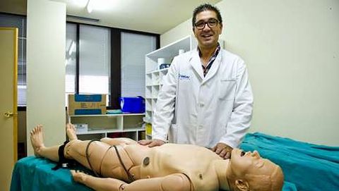 Ram�n L�pez de los Reyes en las aulas del Naval. 