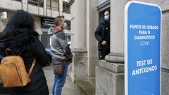 En la sede de Sanidade en Lugo se instal� un punto de realizaci�n de test de ant�genos