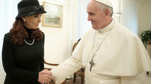 La presidenta Cristina Fern�ndez fue la primera jefa de Estado recibida por el papa Francisco, cinco d�as despu�s de conocer el nombre del nuevo pont�fice
