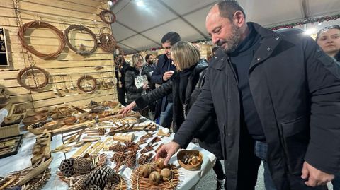 Imagen del mercadillo navide�o de Carballeda de Valdeorras en el 2024.