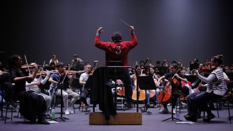 osg.Un ensayo de la Orquesta Joven de la OSG, que iba a actuar en las fiestas de María Pita
