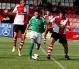 El Arousa hizo da�o al Arenteiro con dos goles de Hugo.