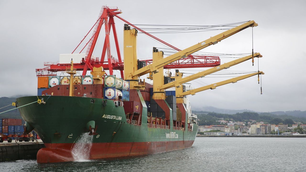 La terminal de contenedores firma el mejor junio de sus 17 años en activo