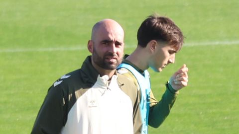 El t&eacute;cnico del Celta, Claudio Gir&aacute;ldez, en un entrenamiento.