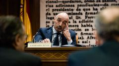Julio Mart�nez ante la comisi�n del Senado el pasado 9 de abril