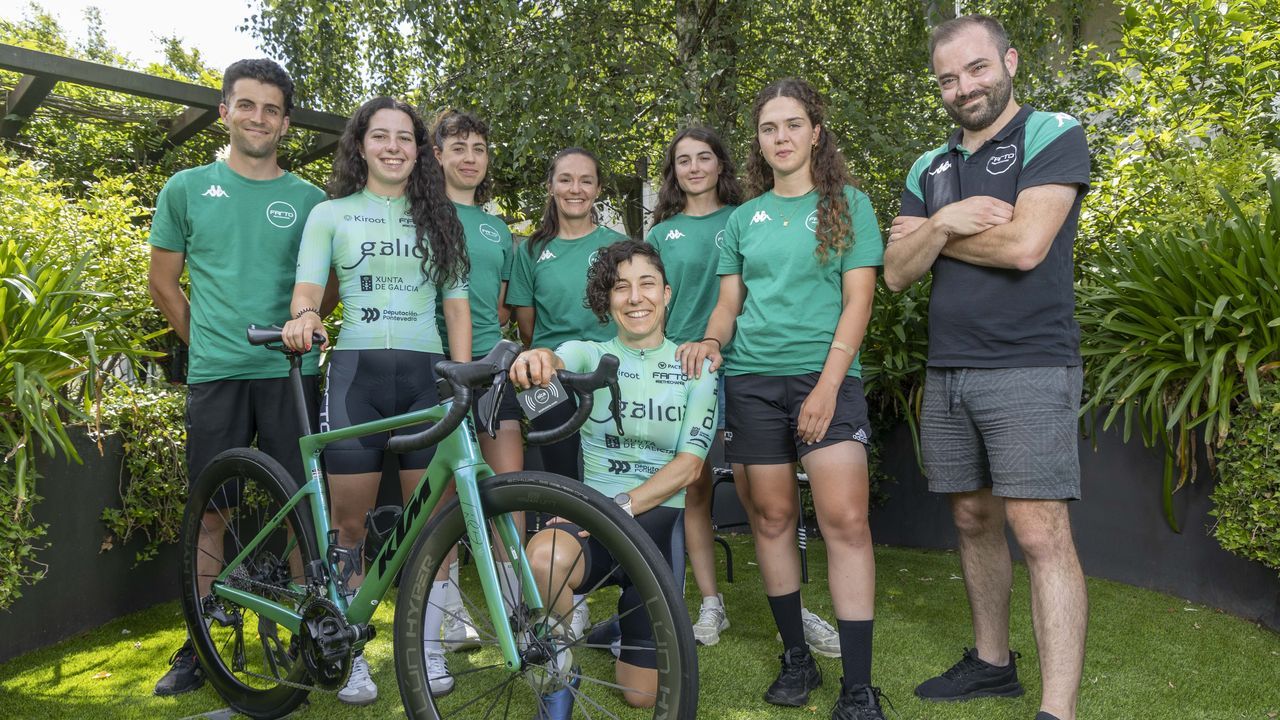 Las ciclistas gallegas en la élite: «Las mujeres tenemos que trabajar para correr, no cobramos un euro»