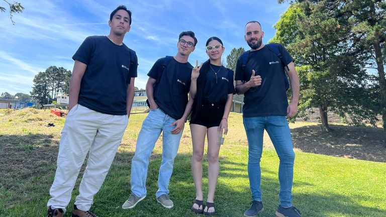Alexander Castro, Dimas Calvar, Belika Morales y Manuel Pereira son estudiantes del ciclo de Construcci�n en el CIFP de Poio
